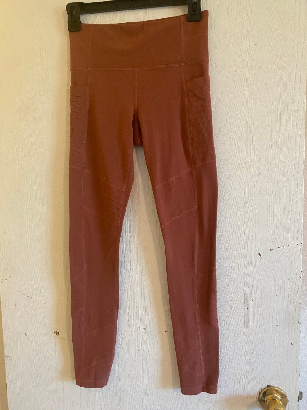 Athleta Size X Small XS Ultra High Rise Tight Rust 26" Leggings w/side pockets